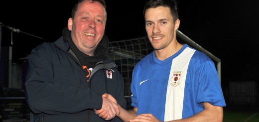 Kelvin Lugsden Collects His Player Of The Month Award